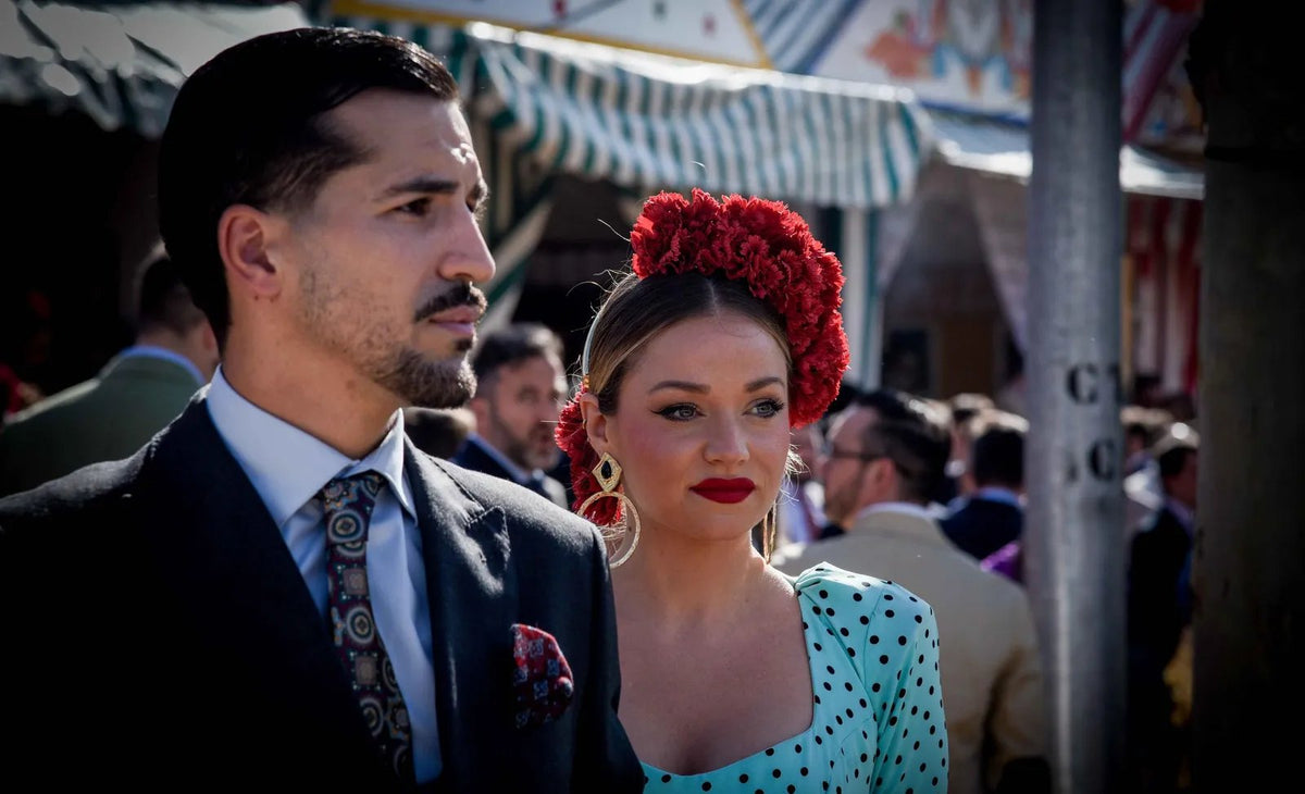 Chaqueta de traje en la Feria de Sevilla: la solapa, el sitio del pin